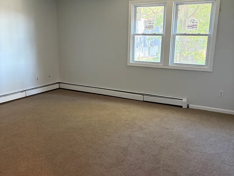 63 Elmore St #67 — Photo 7