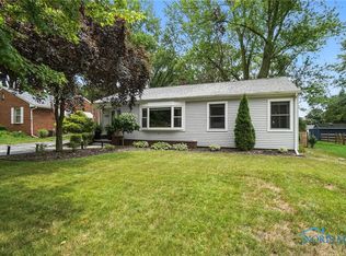 923 Pearl St, Bowling Green, OH 43402