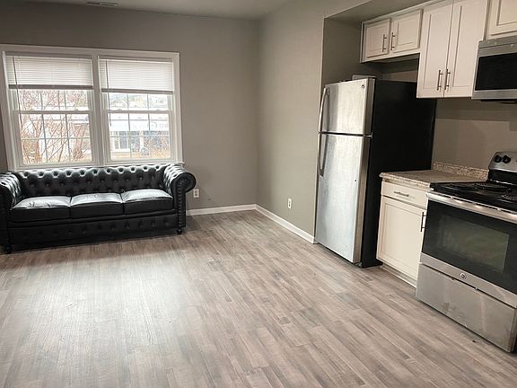 2nd image of 4024 Granby St #C