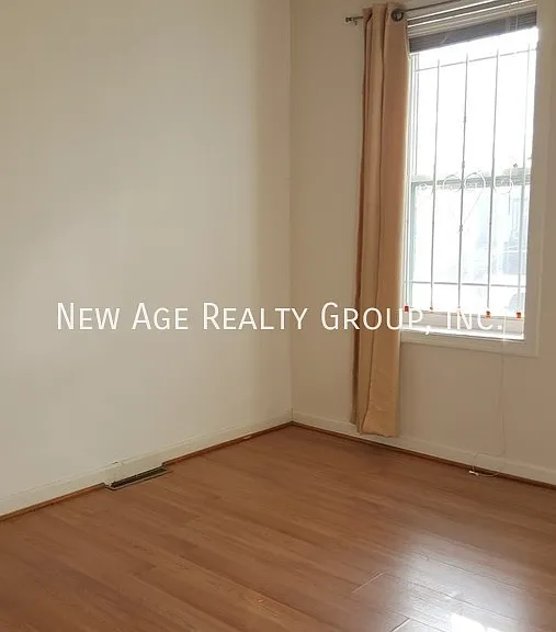 629 Jackson St #1 — Photo 3