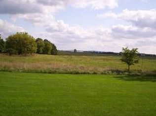 64 Village Trl, Honeoye Falls, NY 14472