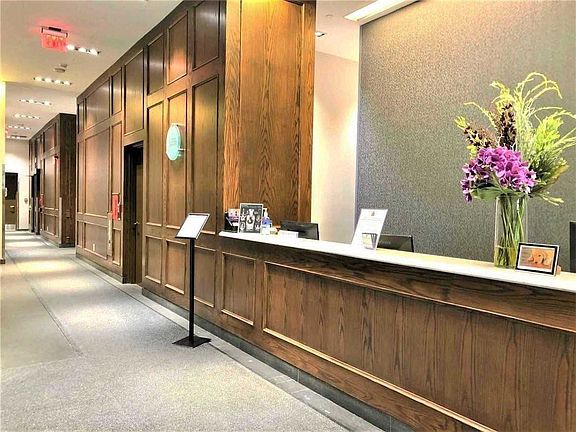 4th image of 426 University Ave #1007