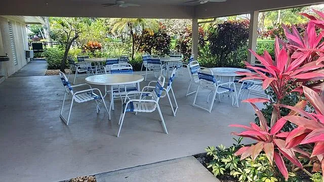 3800 Oaks Clubhouse Dr #112 — Photo 38