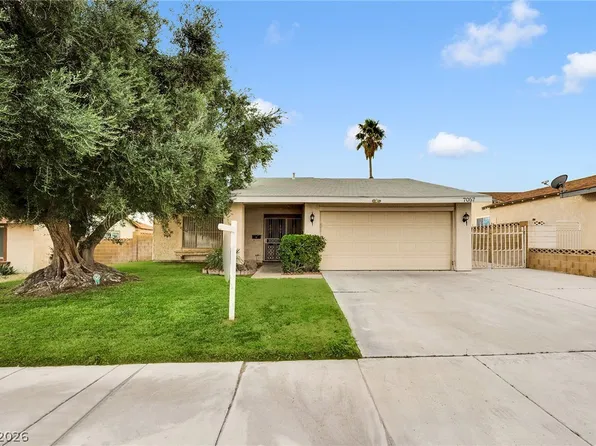 7057 Clearwater Ave, Las Vegas, NV 89147