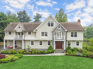 26 Twin Lakes Ln, Riverside, CT 06878