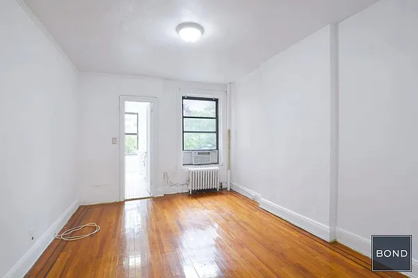Rented by Bond New York | media 22