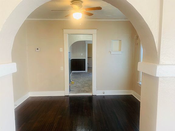4th image of 1616 Kendale Ave