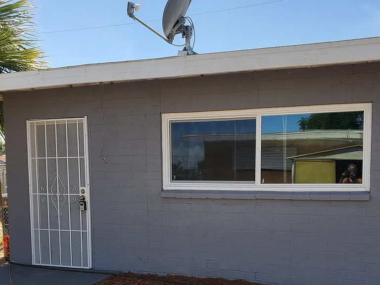 1209 Cunningham Dr #2 — Photo 2