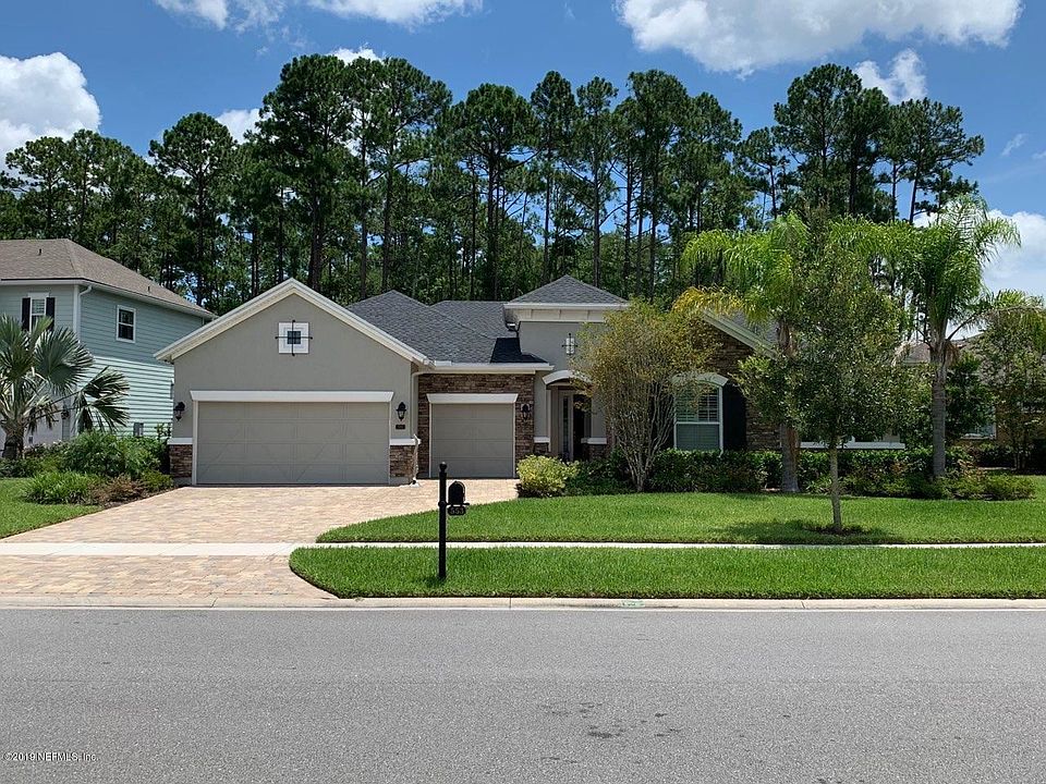 1st image of 553 Eagle Rock Dr
