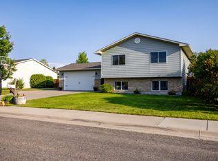420 32nd Ave NE, Great Falls, MT 59404