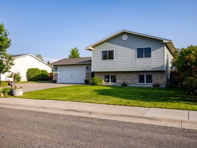 420 32nd Ave NE, Great Falls, MT, 59404