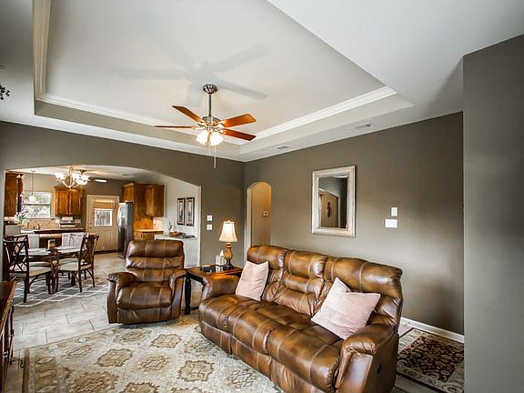 3rd image of 40361 Crestridge Dr