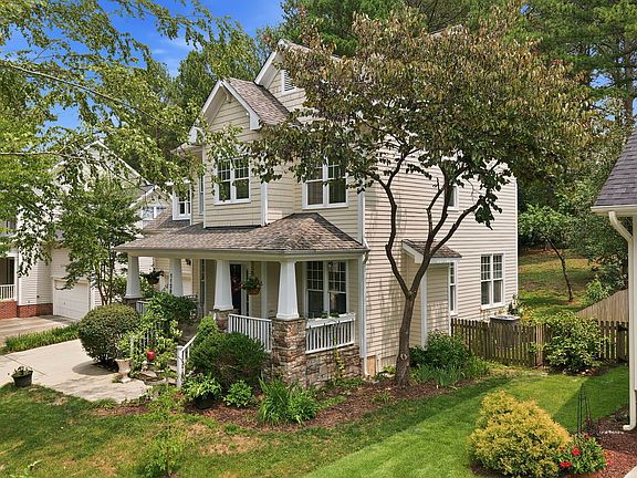 3rd image of 1128 Trentini Ave