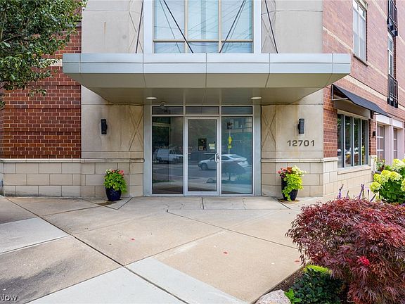 3rd image of 12701 Larchmere Blvd APT 2A