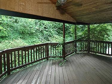 3rd image of 114 Larchwood Dr