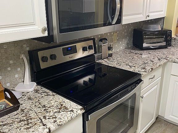 3rd image of 26 S Forest Beach Dr APT 39