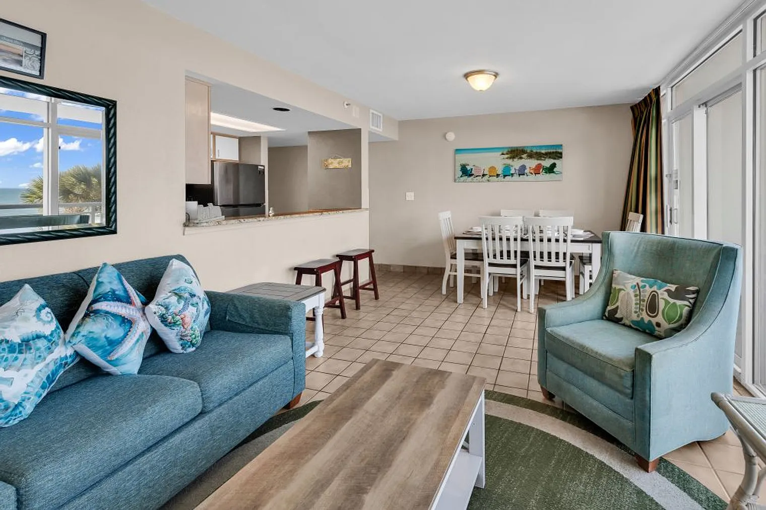 2 bed, 2.0 bath, 893 sqft, $4,413 — Photo 3