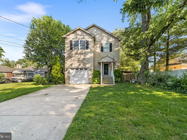 33 Willard Ave, Cherry Hill, NJ 08034