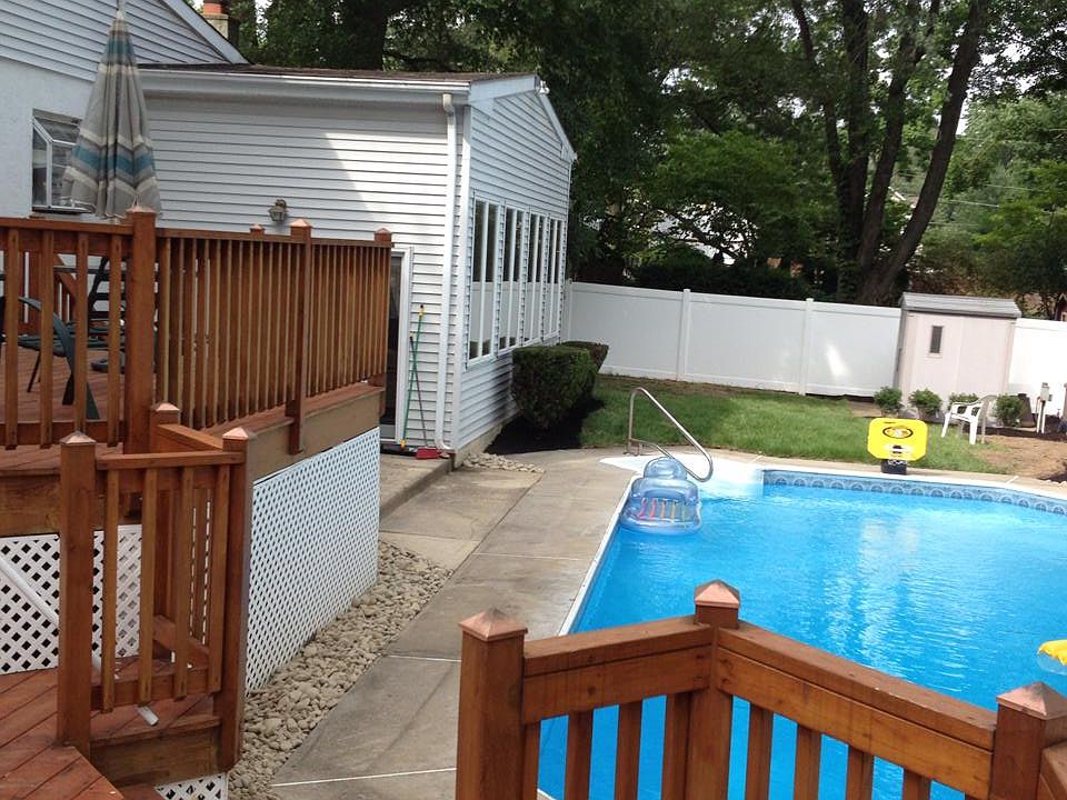 2nd image of 409 Longview Ave