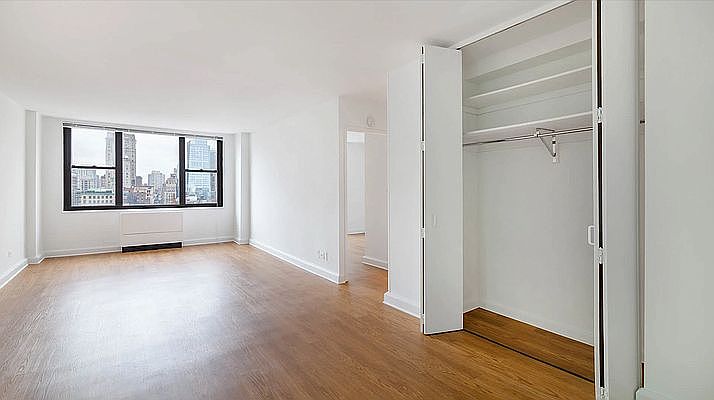 1st image of 247 E 27th St #9G