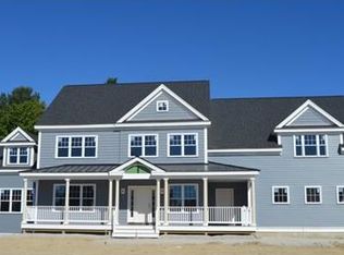 27 Summit Pointe Dr, Holliston, MA 01746