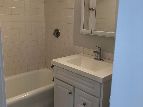 5th image of 248 Washington St #14