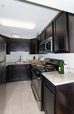 15 E Eager St #1F — Photo 7