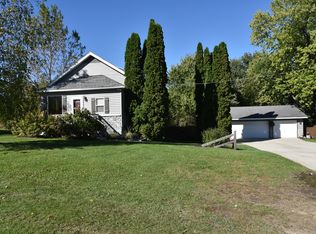 W6104 State Road 33, Juneau, WI 53039