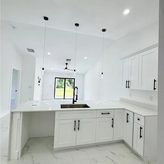 670 Chemstrand St E — Photo 5