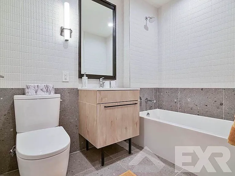 160 Clarkson Ave #6G — Photo 4