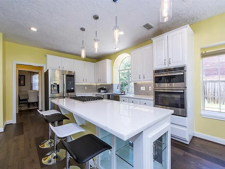 14111 Manderly Dr — Photo 5