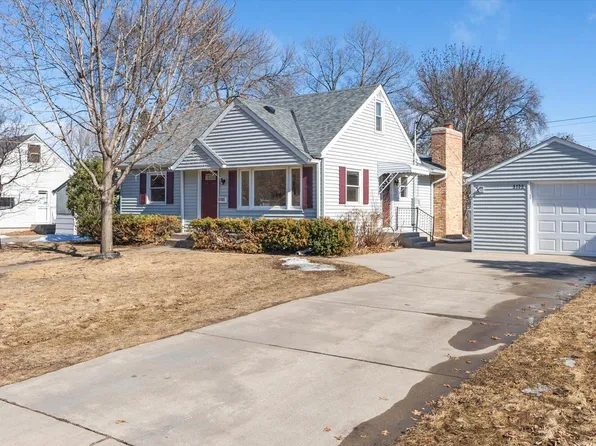 5106 France Ave N, Brooklyn Center, MN 55429