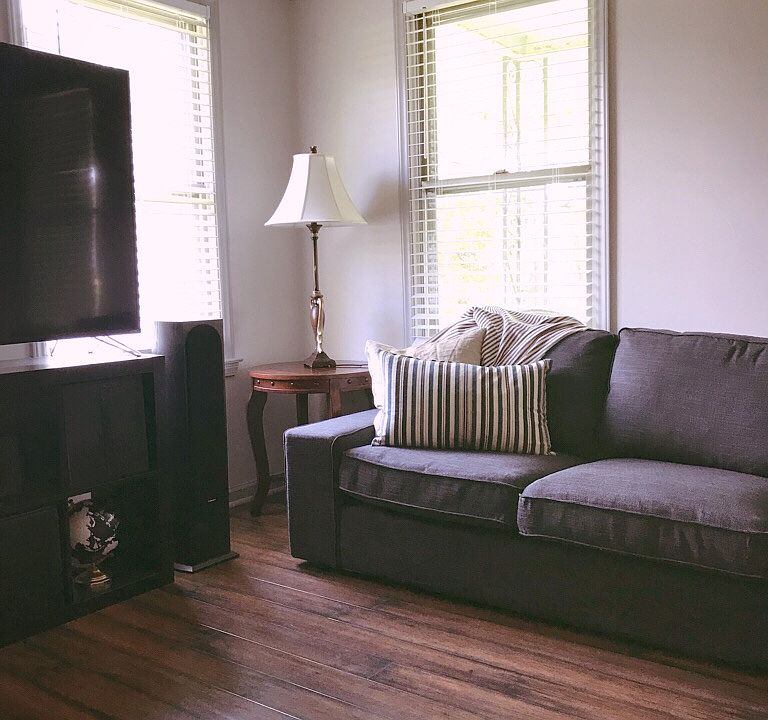 2nd image of 423 Kirby Dr
