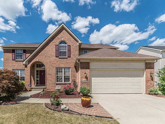 2nd image of 5996 Rollingwood Dr