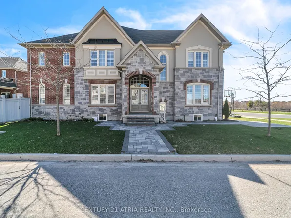 147 Joe Dales Dr, Georgina, ON L4P 0G7