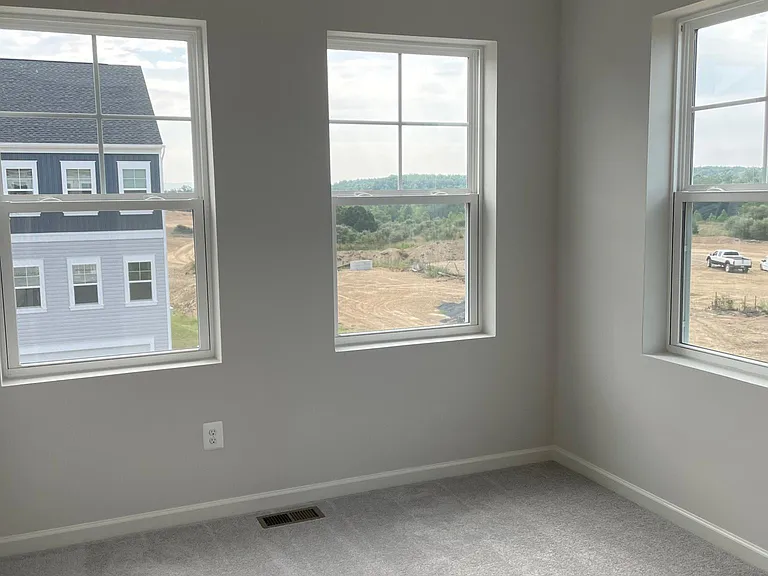 320 Starry Way Dr — Photo 24