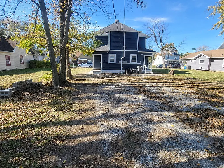 2141 Bellefontaine St — Photo 23
