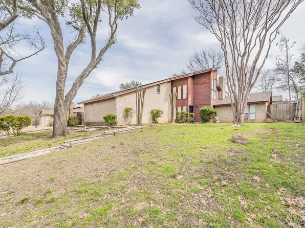 1822 Wildwood Dr, Grand Prairie, TX 75050
