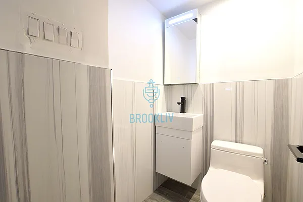 Rented by null | media 9