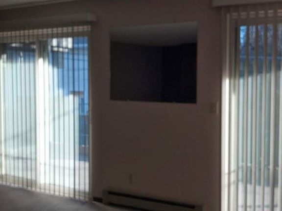 SLIDING DOORS TO PATIO