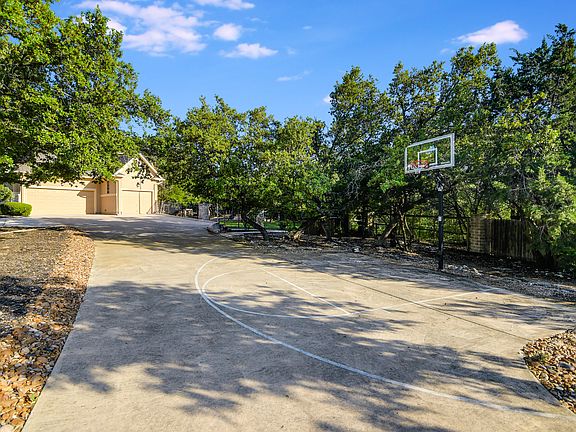 4th image of 22530 Lynridge Dr