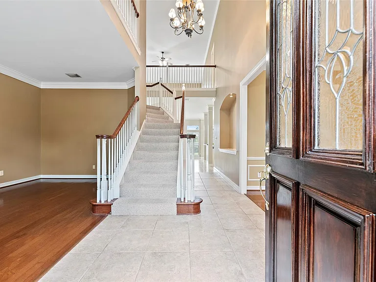 2923 Zachary Bend Ln — Photo 4