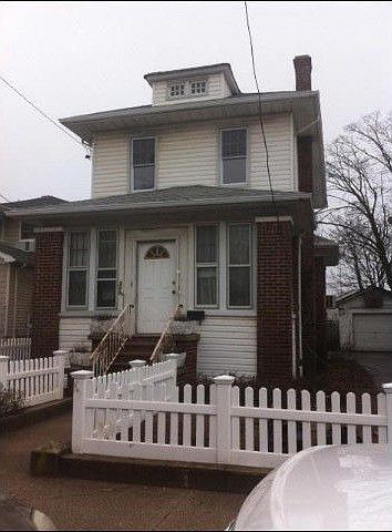 1st image of 259 Beach 118 St