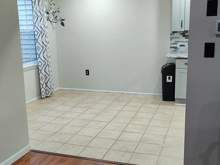 1107 Green Hollow Dr — Photo 21