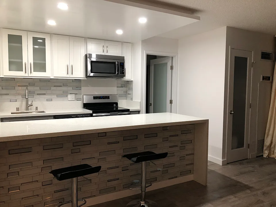 1778 Ala Moana Blvd #1000