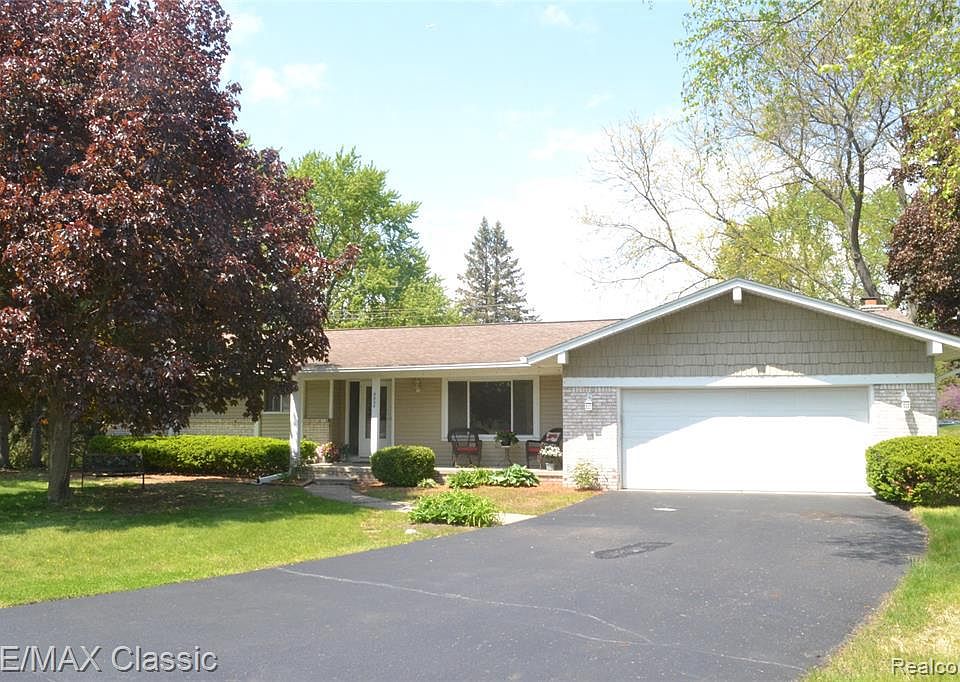 1st image of 9558 Carol Ct