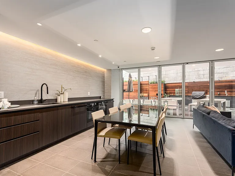 620 Cardero St #2406 — Photo 24