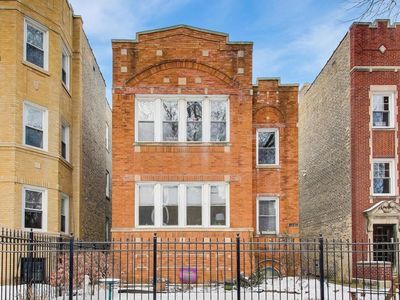 2036 W Farragut Ave, Chicago, IL, 60625