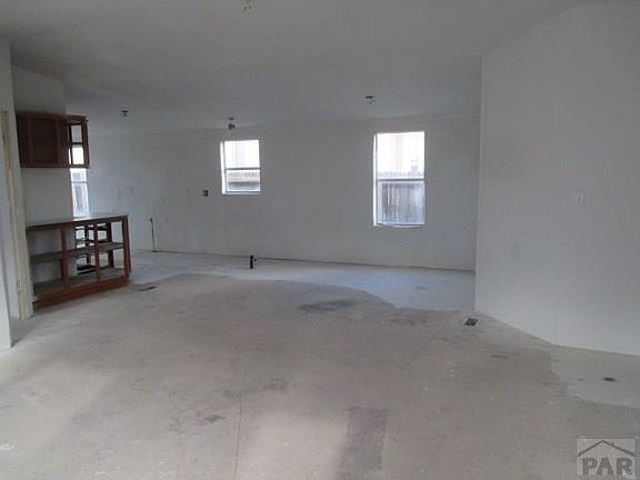 2nd image of 2525 E 6th St