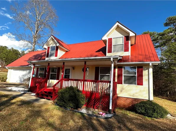 209 Jana Dr, Walhalla, SC 29691